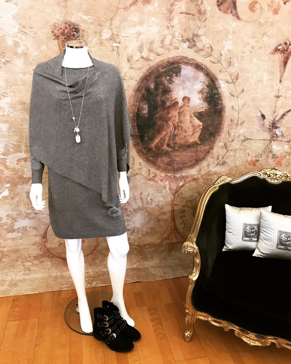 OaksBoutique's tweet photo. #MONDAY 🖤 #OOTD
The dress and poncho set is back in, perfect for these Autumnal days £59.99 #MondayMotivation #wiwt #fashionista https://t.co/XyxHtPhQg7