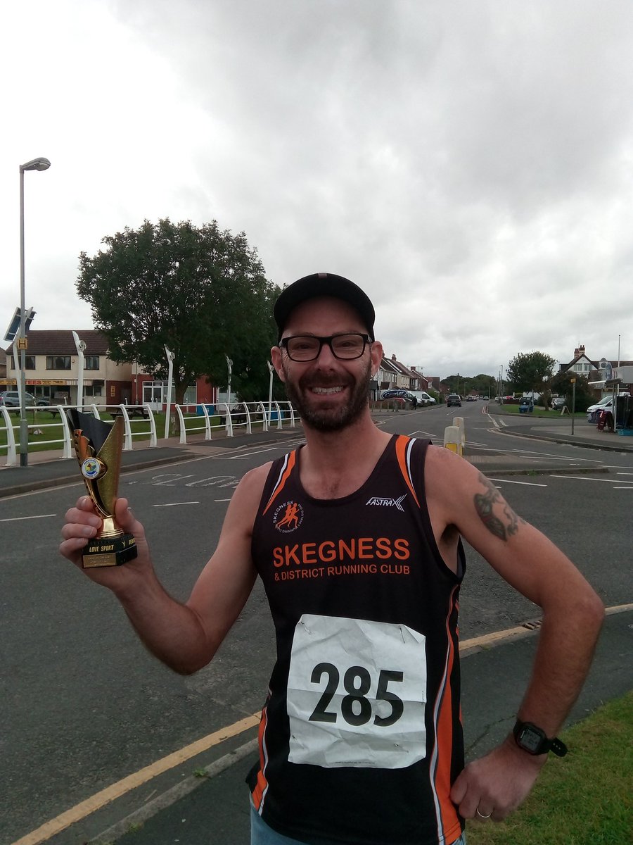 SKEGDISTRICTRC's tweet photo. #East coast 10k a great day out for the club and a few trophy's collected. A first 10k for some of our Boston graduates .#ice cream #chipx https://t.co/ppGskevwAe