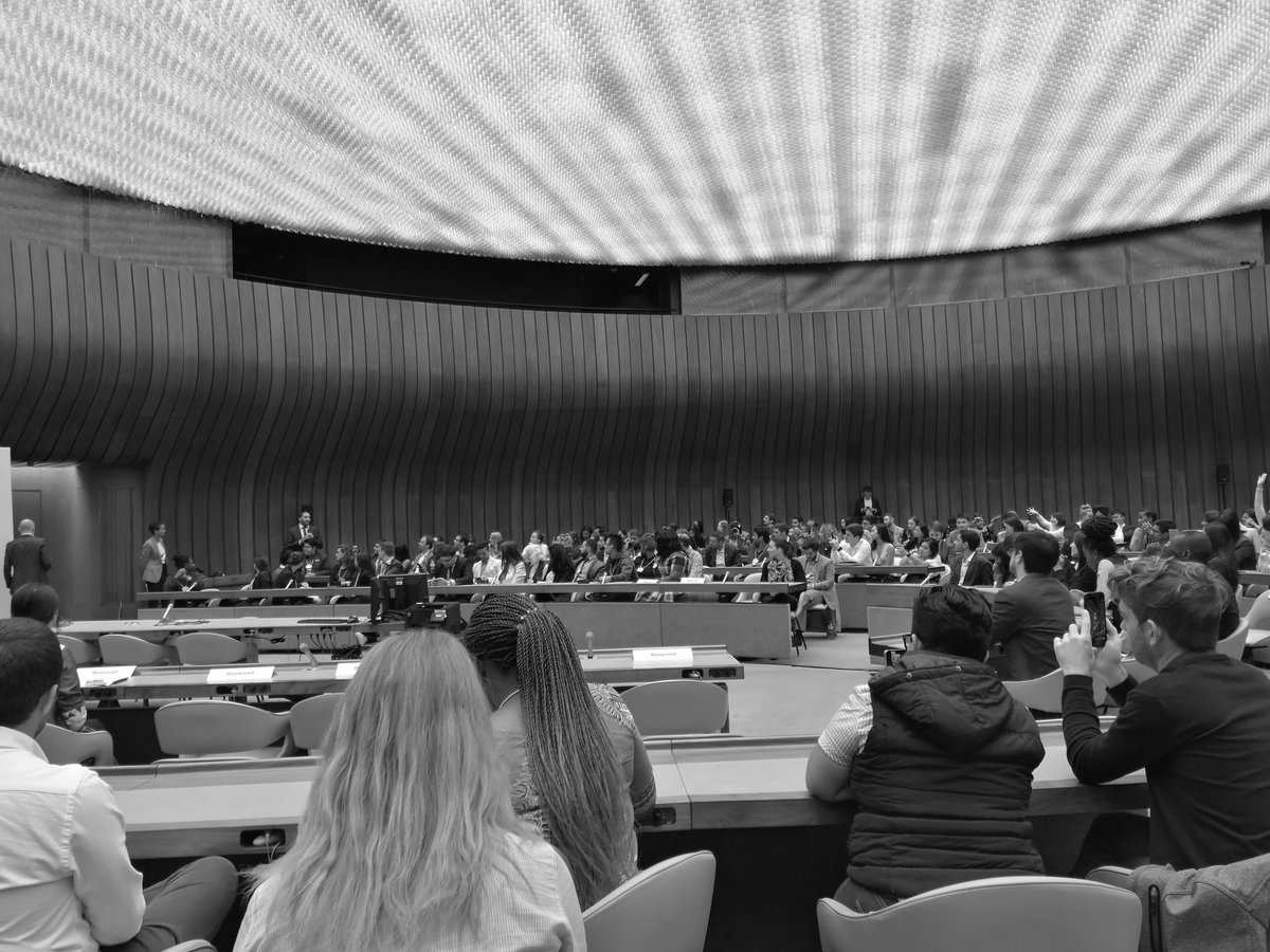 GlobalShapersBu's tweet photo. Gaza Hub: We were not born in this family, the Global Shapers family, but we grow into it. #ACM17 https://t.co/laBacTmWFv