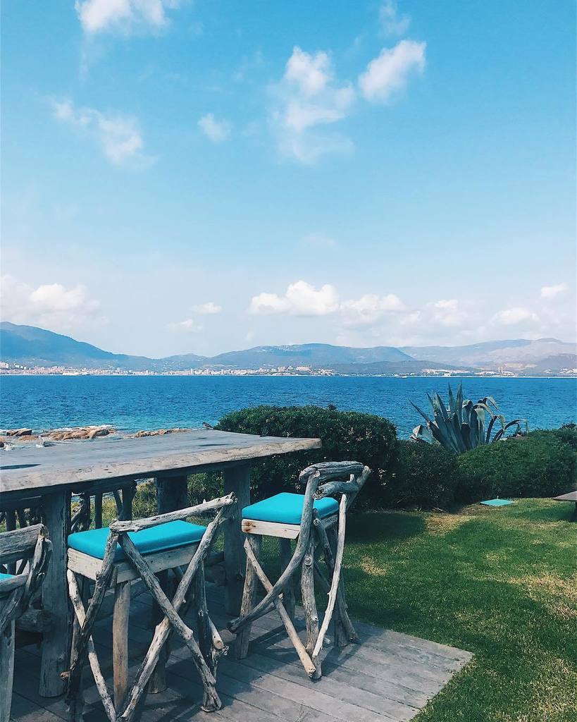 Little jew in Corsica 😍
#sofitelajaccio #sofitel #ajaccio #corsica #mondaymorning #sun #travel #hotel #luxury