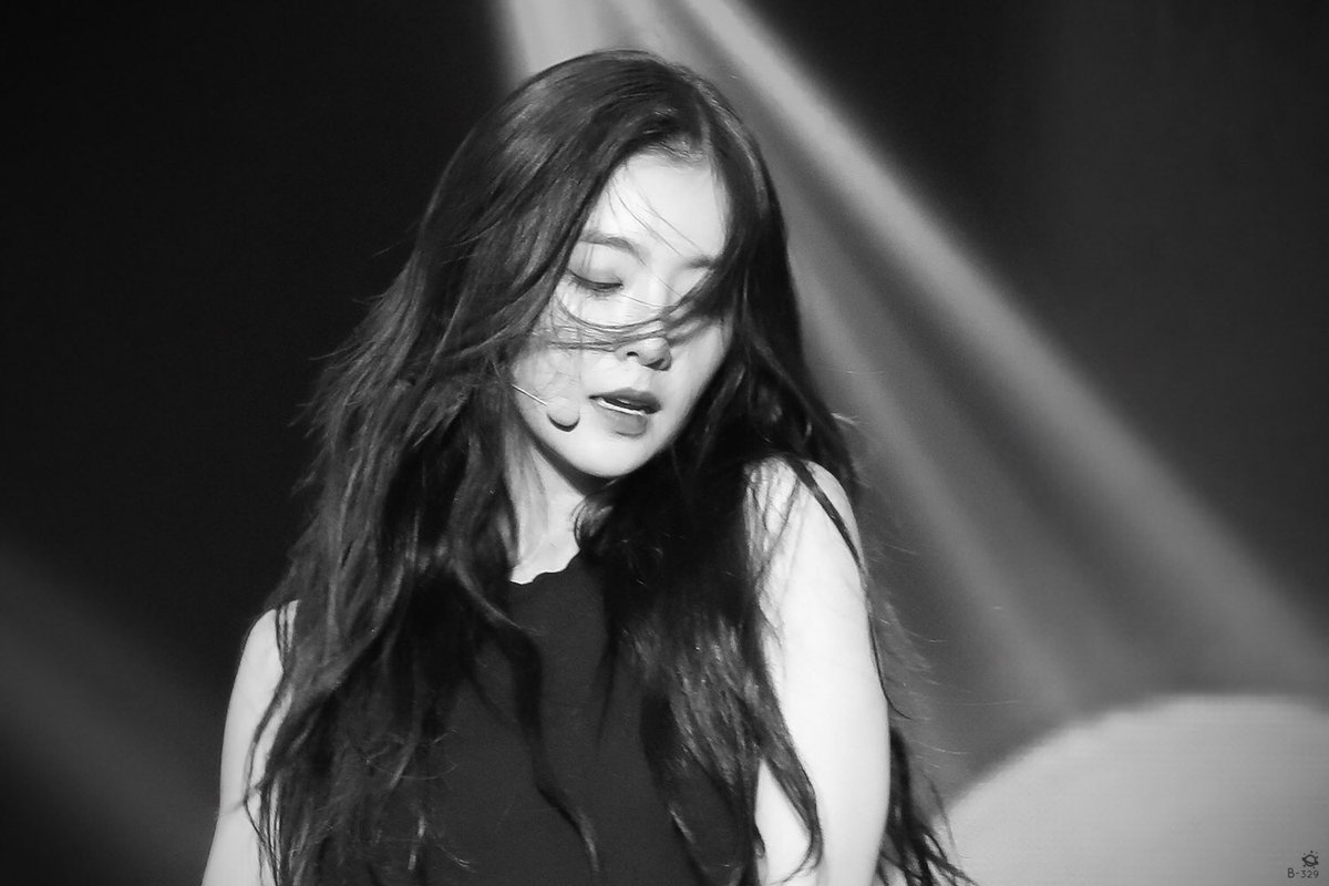 gaaaap_bot's tweet photo. 52. ' 레드벨벳 아이린 ' 의 갭 차이 https://t.co/71NwDger7Q