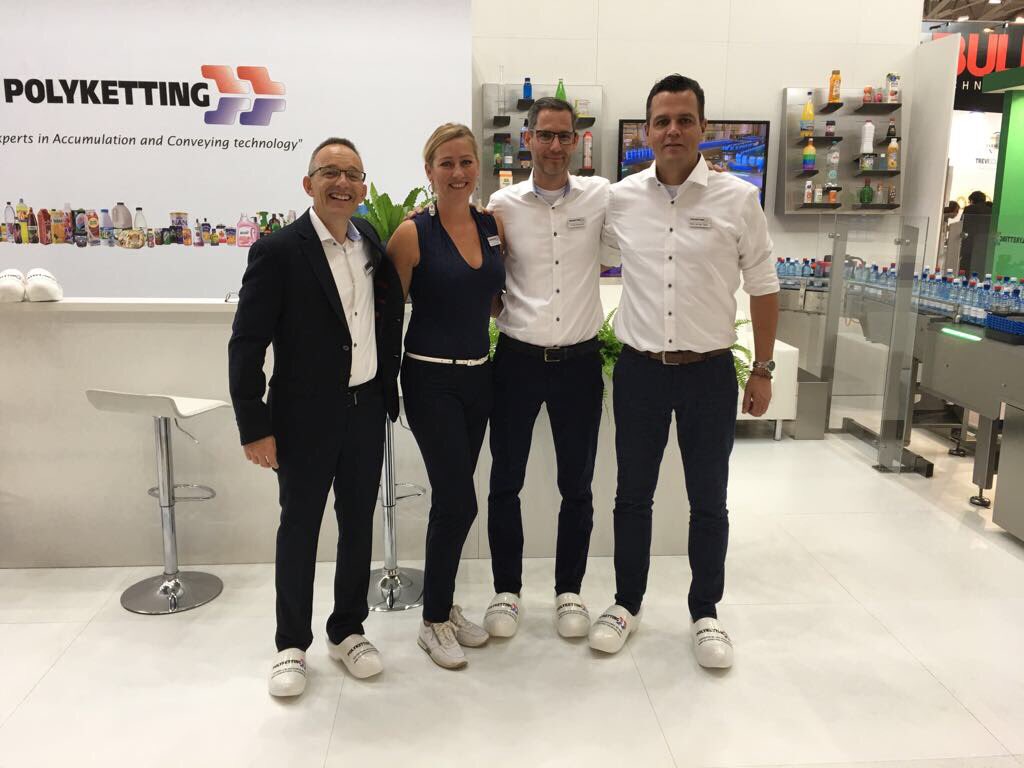 Our team is pleased to meet you.