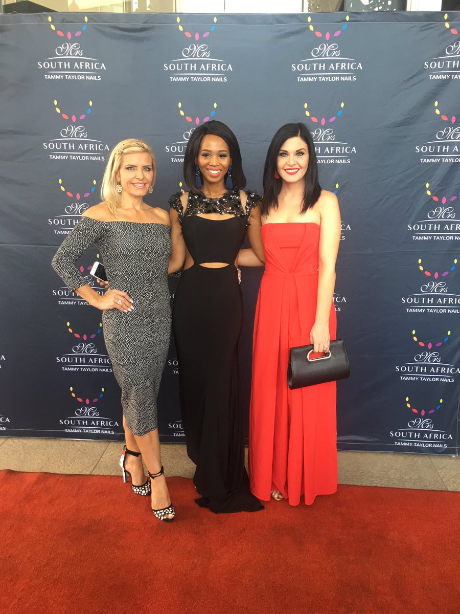 #AttitudeOfGratitude beautiful <a href="/BayandaGumede/">Bayanda Gumede</a> #TammyTaylorMrsSA finalist 2017 #LadiesPowerLunch fundraiser <a href="/KongCedar/">Kong Restaurant</a>
Honored speak <a href="/CANSA/">CANSA</a>