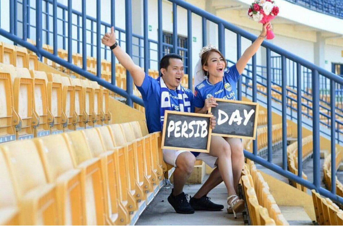 PERSIB On Twitter Bukti Cinta Dengan Prewedding Berkonsep PERSIB