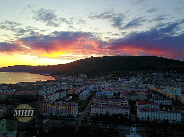 mnp_migel's tweet image. #МнП #Магадан #доброговечерадрузья #закат #краски #небо #Магадан #колыма #россия #дальнийвосток #природароссии #пейзаж #охотскоеморе