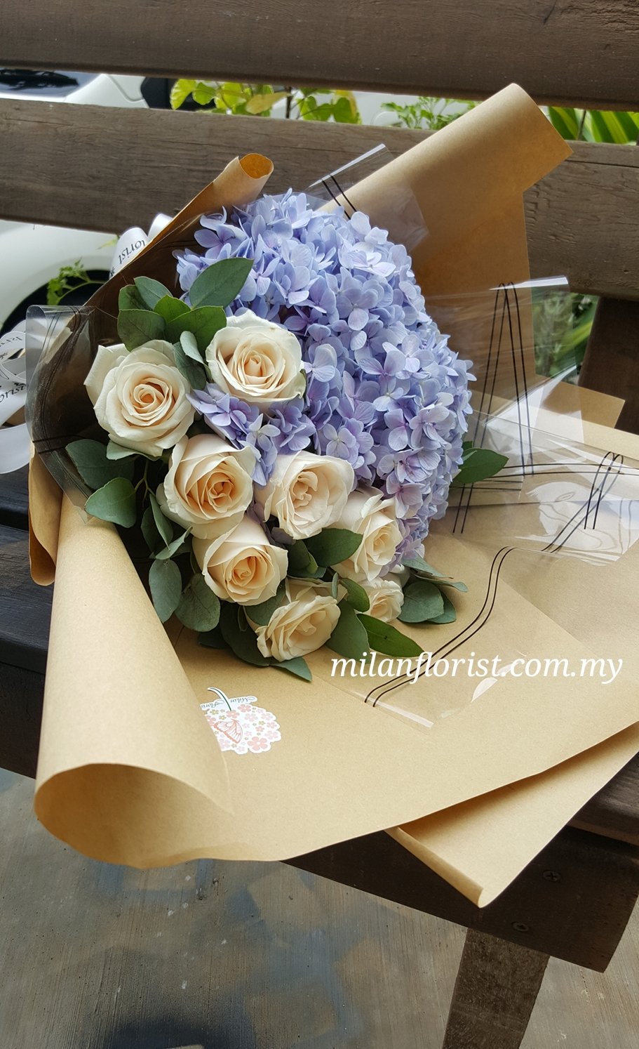 Milan Florist 在twitter 上 花束 漂亮 玫瑰 绣球花 高贵大方 求婚 告白 用花表达爱意 Instaflower Milanstyle 米兰花屋 Milanflorist 016 T Co 4ntnv9ylic T Co 0wktb935xp Twitter