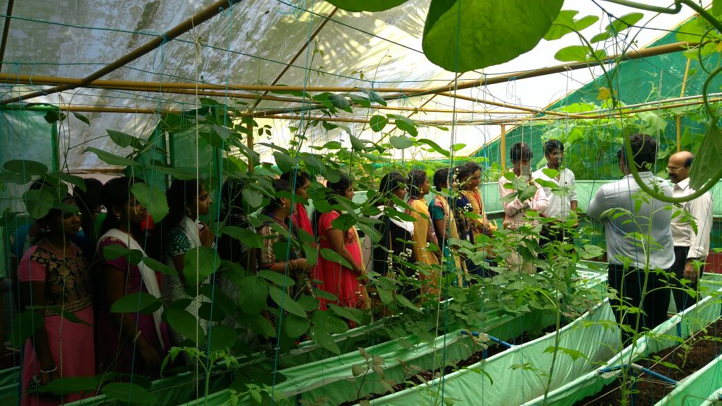 Letsgrow3's tweet photo. Industrial visit organized by Let's Grow team for Hosur Institute of Technology at Mangalore. https://t.co/0ud0vhGoRt