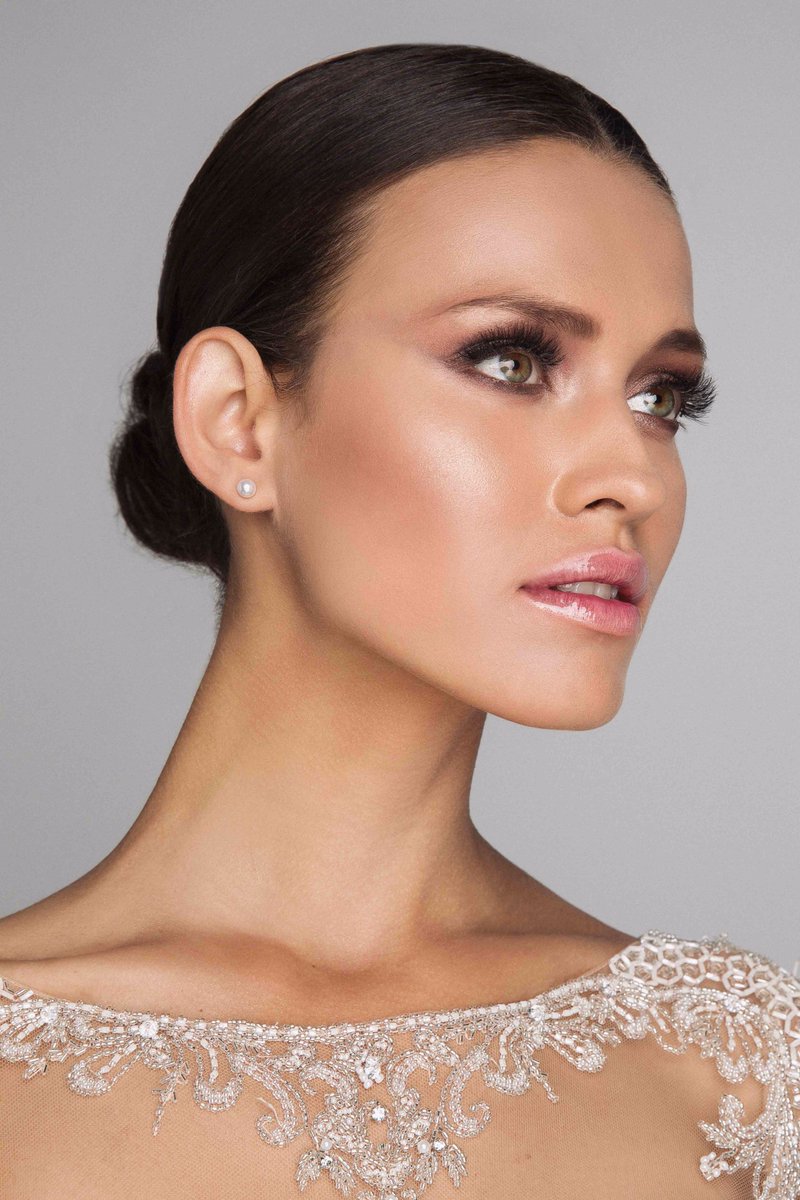 MakeMeUpGreece's tweet photo. Bridal Beauty by Rania Bountouri♥Από την νέα καμπάνια της Make Me Up! Stay tuned!💋💄 https://t.co/IVIMZsocmI #makemeupgr #raniabountouri https://t.co/rV3nOT79fW