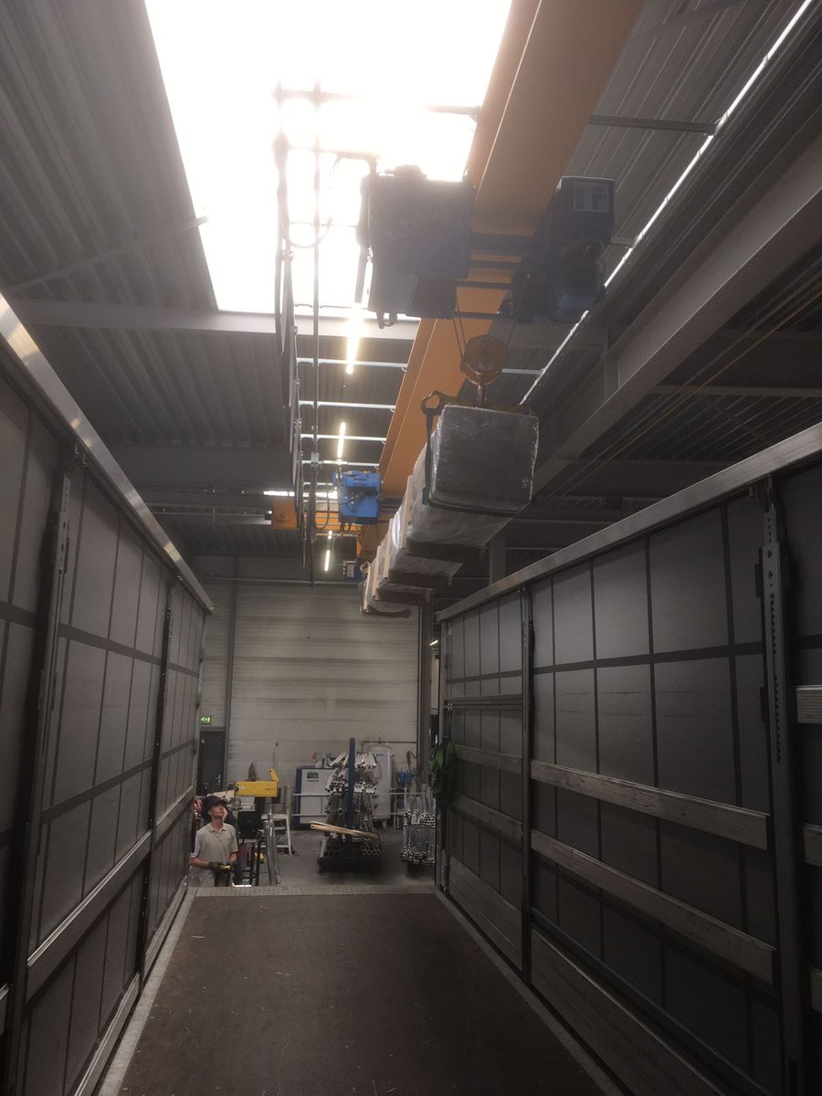 Speedcargo_ tweet picture