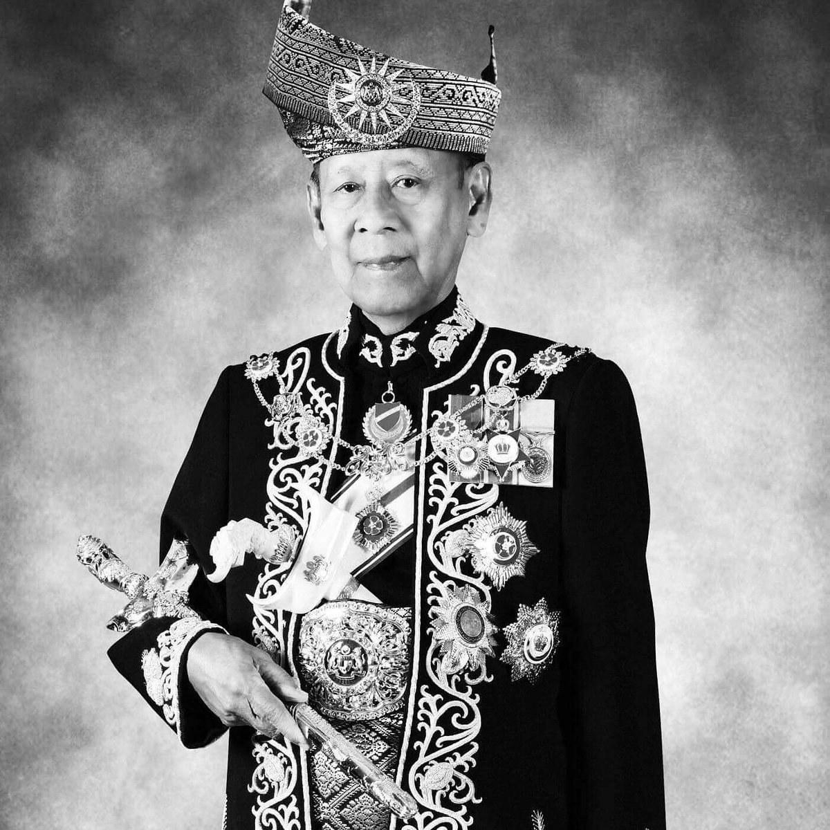 Sembah Takziah di atas Kemangkatan KDYMM Tuanku Sultan Al-Mu'tassimu Billahi Muhibbuddin Sultan Abdul Halim Mu'adzam Shah Al-Haj
AL-FATIHAH