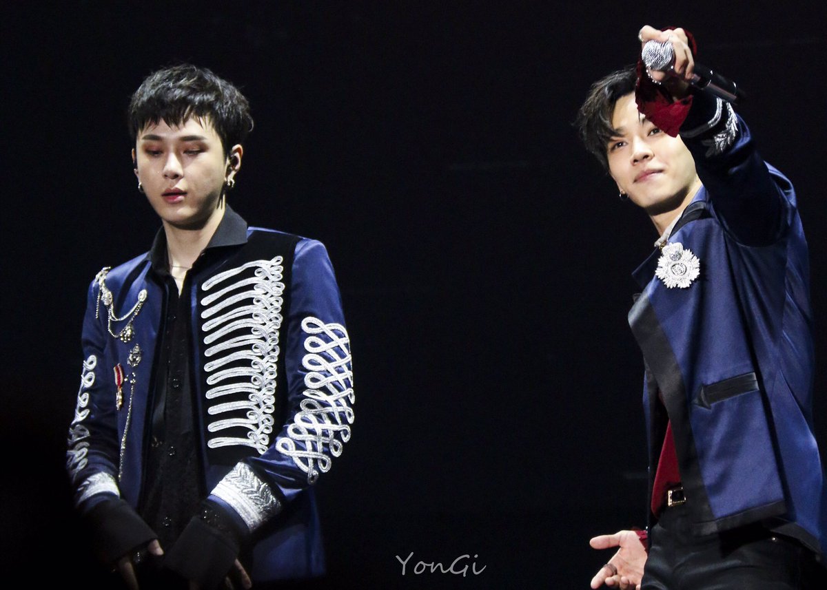 YonGi890's tweet photo. 하이라이트 200일 츄카행 
#용준형 #이기광 우리 오래보자 👬 https://t.co/xksVQ3fFWF