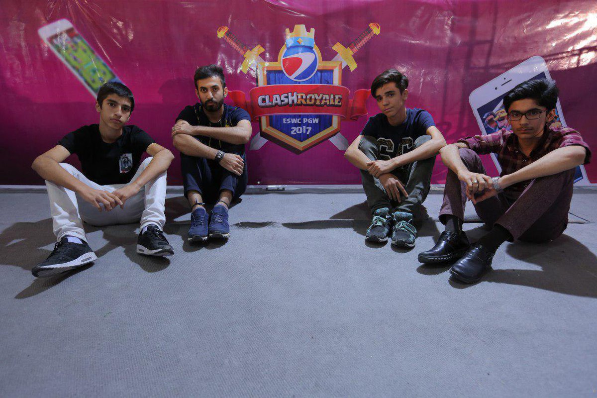 meherdoud's tweet photo. Saeed afsardeer is #Iran s #ClashRoyale champion in #IGL2017 and will fight for his country in #ESWC compitions
#Esports #gaming https://t.co/KDUYE6Dh7o