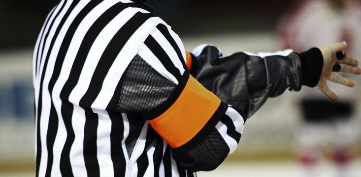 Are you interested in becoming an ice hockey official? 

Follow the link to find out more and how to book courses

bit.ly/2vZWyOE