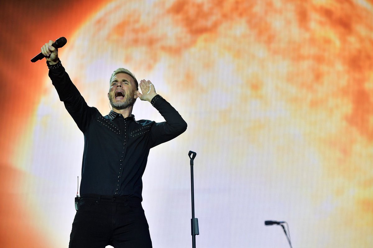 GaryBarlow's tweet photo. Still buzzing from last night ! Thank you again @BBCRadio2 #r2hydepark https://t.co/JzedWS0udR