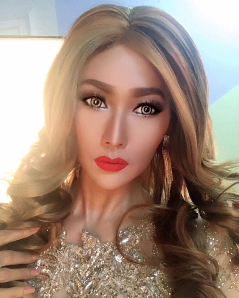 Pemotretan produk dari usaha saya yg baru dan segera meluncur dlm waktu dekat,semoga lancar..amin..mohon Do'a restunya🙏