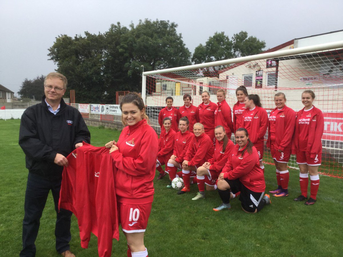 Massive thanks to @VectosTP for sponsoring the Frome Town Ladies FC tracksuit tops the girls will wear with pride.
vectos.co.uk