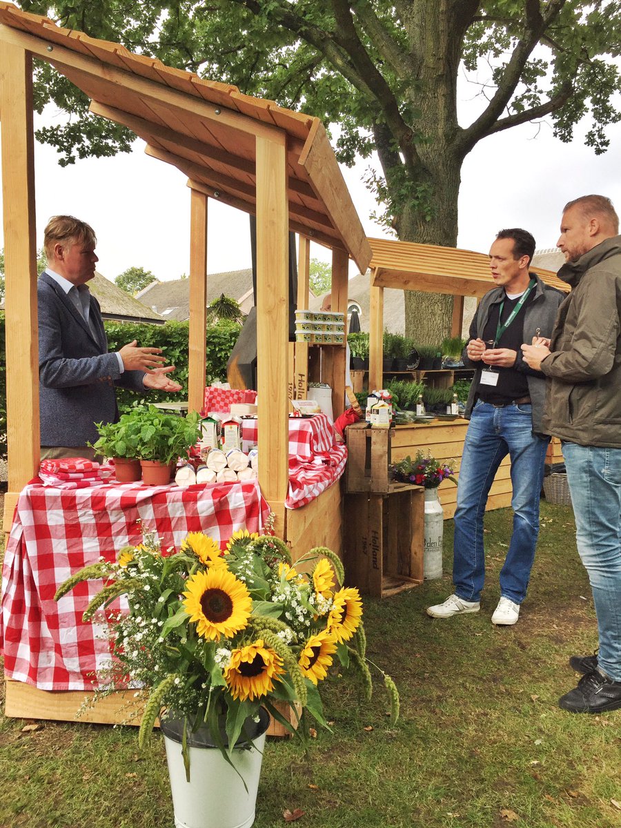 Den Eelder tweet media