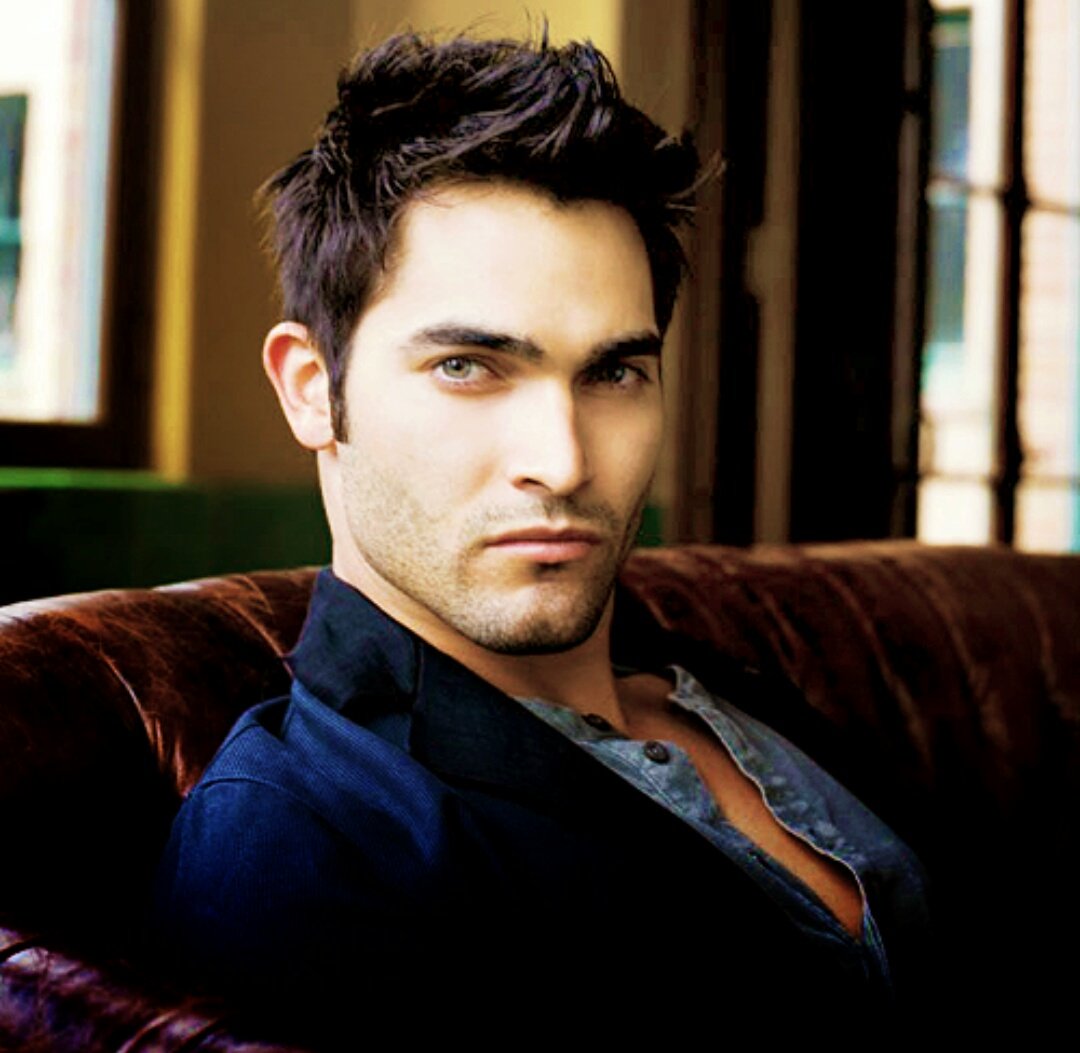  Happy Birthday To An Awesome Actor Tyler Hoechlin!!     