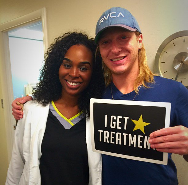 Chesterfielddmd's tweet photo. Our patients always get #star treatment! Call today to schedule your checkup.  https://t.co/RBCFS2JmQj https://t.co/LjOWc5j0AB