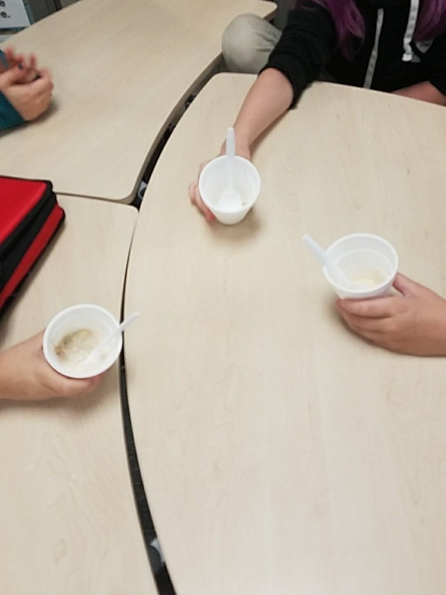 MATHMADDOXSTEAM's tweet photo. Learning fractions by making ice cream #steamlearns #bisdinspires https://t.co/Ws9flaxPOH