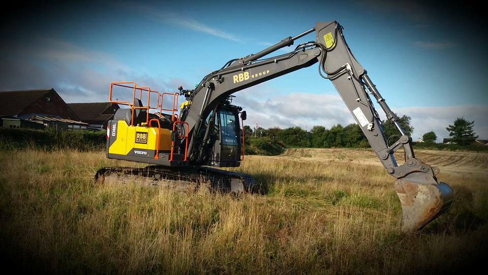 RBB_GROUP's tweet image. RBB Trying out the new @VolvoGroup machine