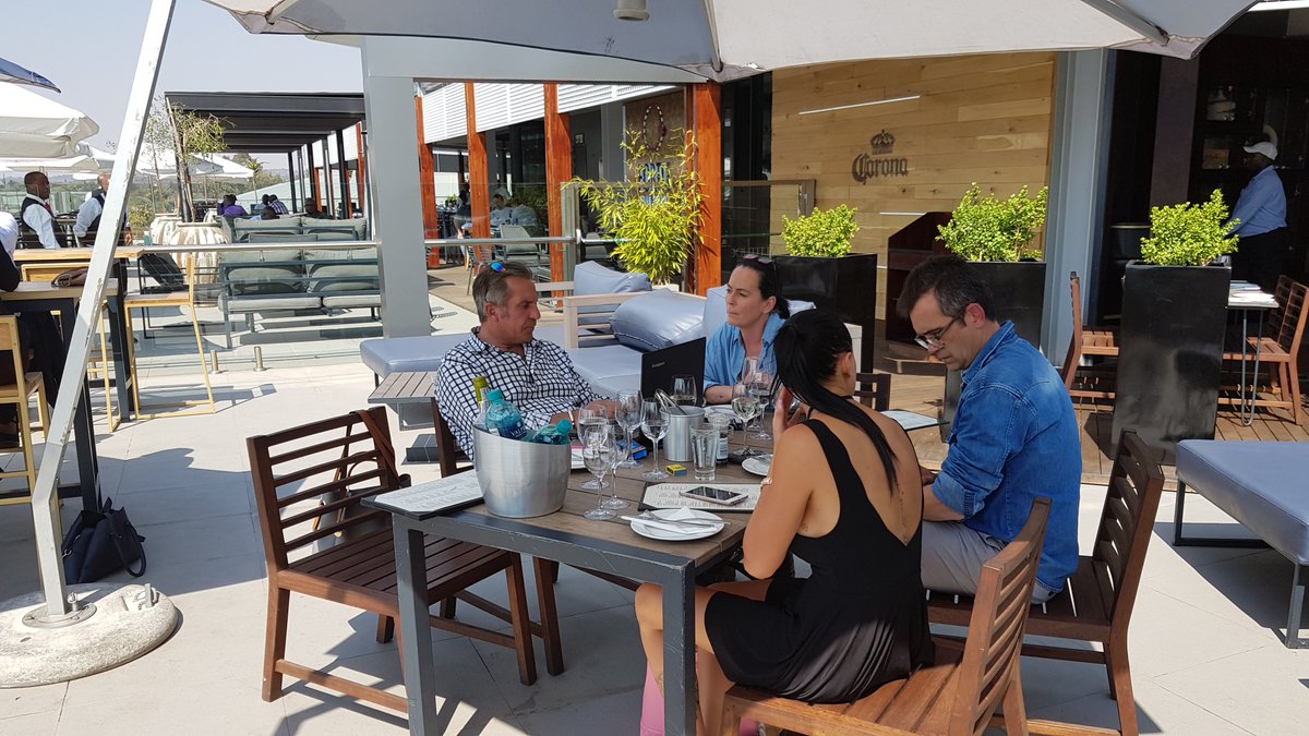 green_housing's tweet photo. Getting the jo done....even @ lunch #thegreenhousingco #GreenhillEstate https://t.co/1KlmK5ly17 How do you motivate your team? https://t.co/fVWe4k75cJ