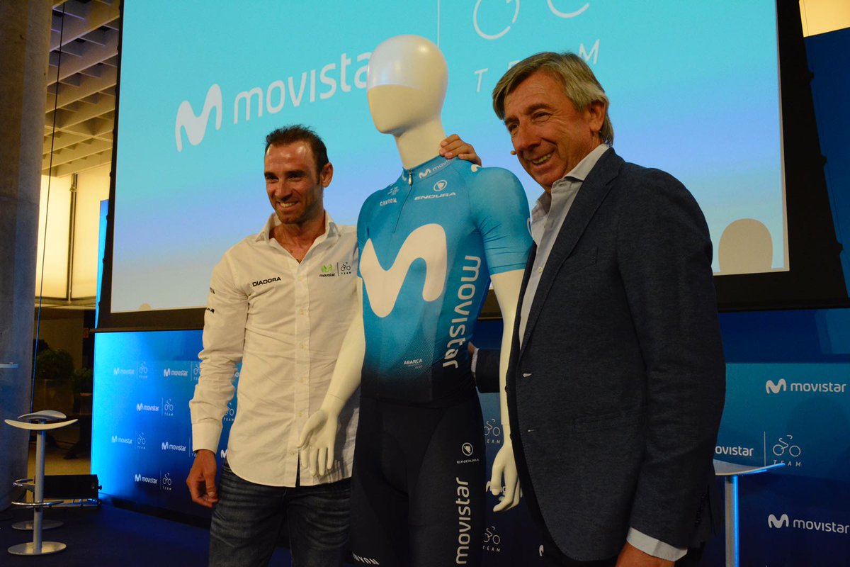 alejanvalverde's tweet photo. Nuevos colores para 2018 pero idéntica pasión. Gracias a @Telefonica y @Movistar_Team por su emotivo video 👏🏻. https://t.co/5wqVZ90aUm https://t.co/mB9zef9s3S