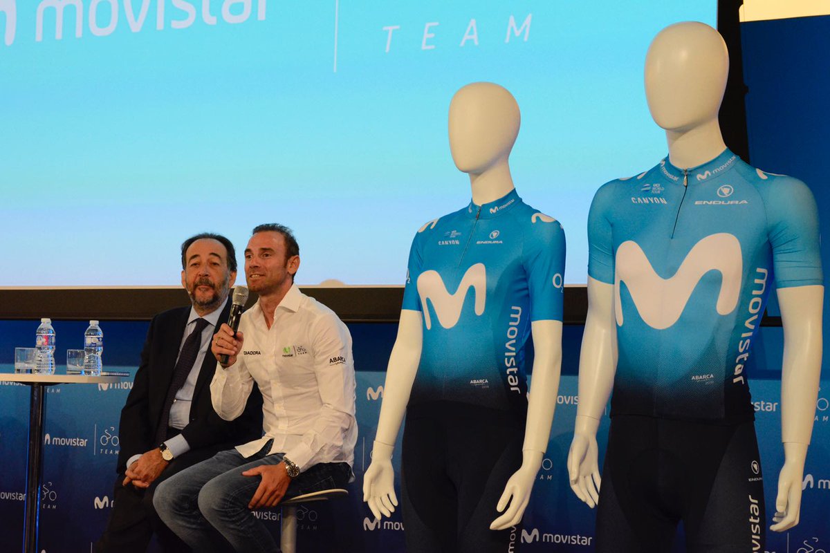 alejanvalverde's tweet photo. Nuevos colores para 2018 pero idéntica pasión. Gracias a @Telefonica y @Movistar_Team por su emotivo video 👏🏻. https://t.co/5wqVZ90aUm https://t.co/mB9zef9s3S