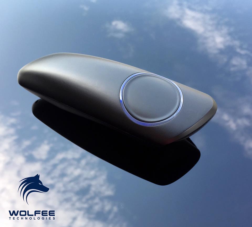 WolfeeTech's tweet photo. Comfortably relax on your couch while surfing the web or browsing through channels with #Wolfee, wouldn't that be nice 4 #MondayMotivation? https://t.co/LnanwZR5WT