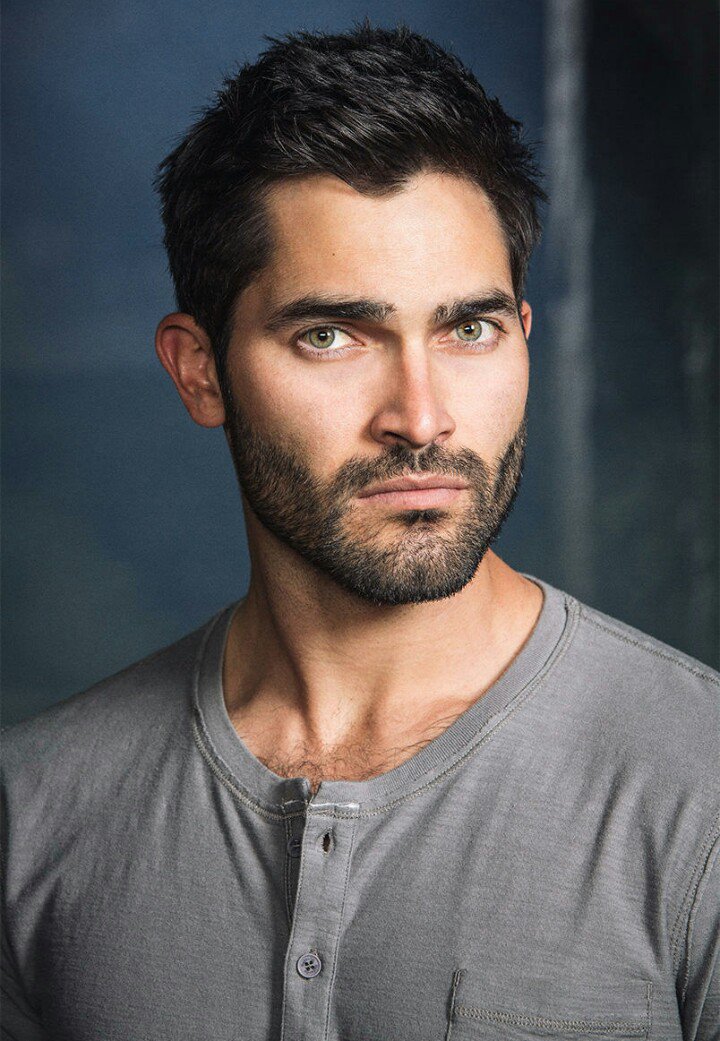 Happy birthday tyler hoechlin        