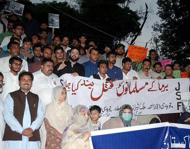 EngrChZeeshan's tweet photo. a walk for Solidarity for the MUSLIMS of Burma
#stopmuslimsgenocide https://t.co/zr1EJUdwrg