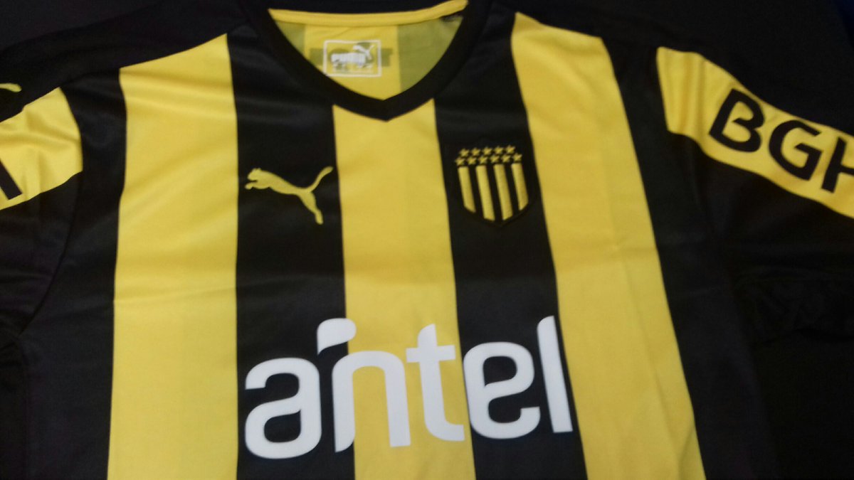 Gol Uruguayo tweet media