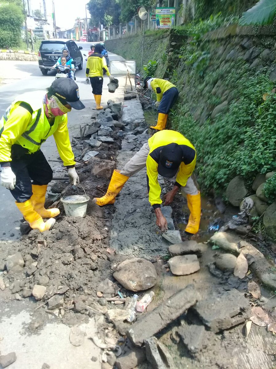 satgas jalan dan jembatan depok tweet media