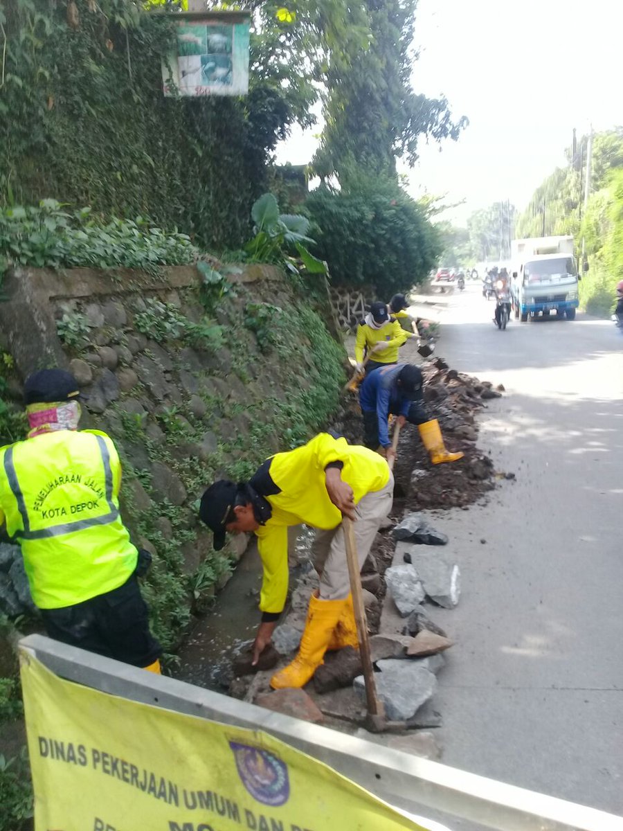 satgas jalan dan jembatan depok tweet media