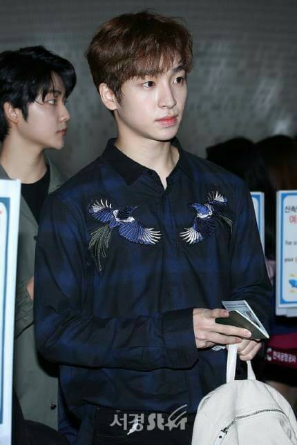 TheBoyzUpdate's tweet photo. [Pict] 170911 THE BOYZ at Gimpo Airport, Heading to Japan.

#CREKERZ #THEBOYZ #더보아즈 #HAKNYEON #SANGYEON #NEW #KEVIN https://t.co/0PEomZaeMq