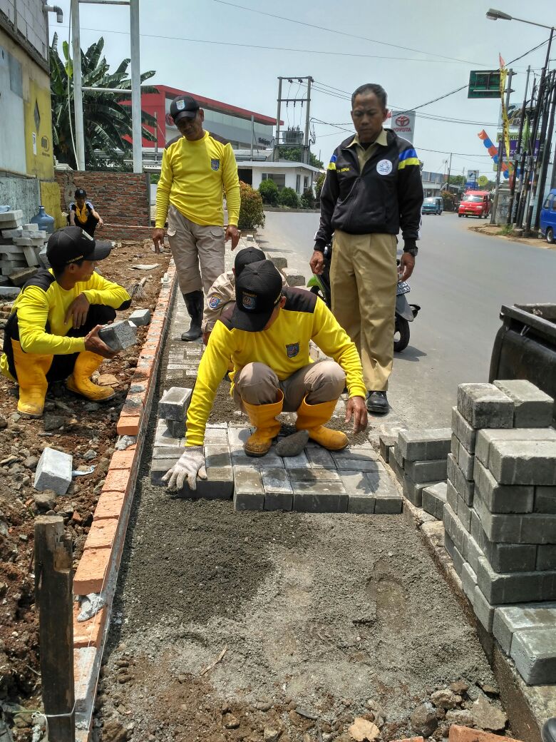 satgas jalan dan jembatan depok tweet media