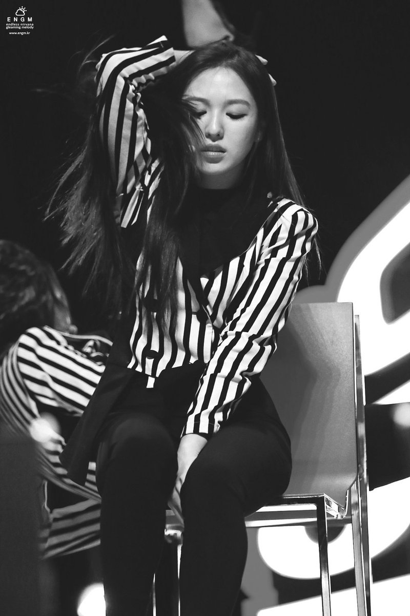 jisoogdrs's tweet photo. Every morning in my dreams,

In the same place, I can meet you; https://t.co/6ExDqrLDYq