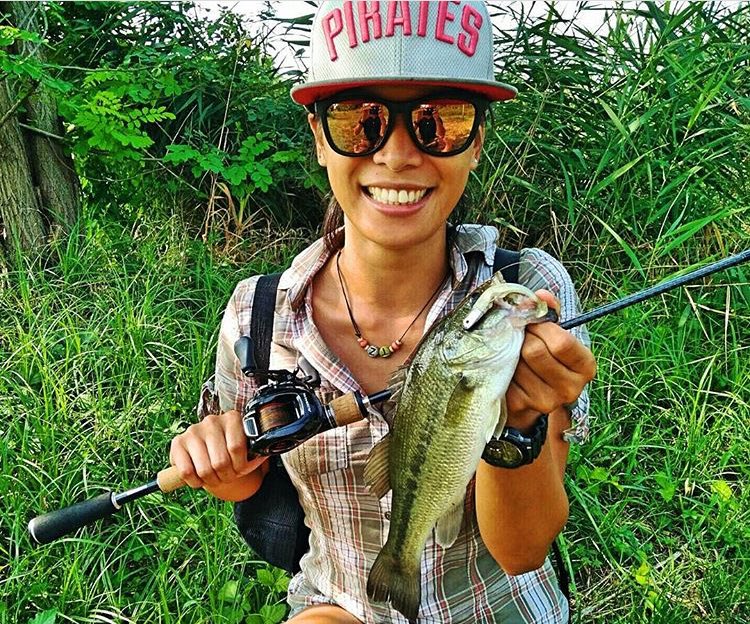 RT and follow for girls who fish! 

Check out <a href="/gieventure/">Genevieve Mascarinas</a> and her first bait caster bass!

#fishing #girlswhofish