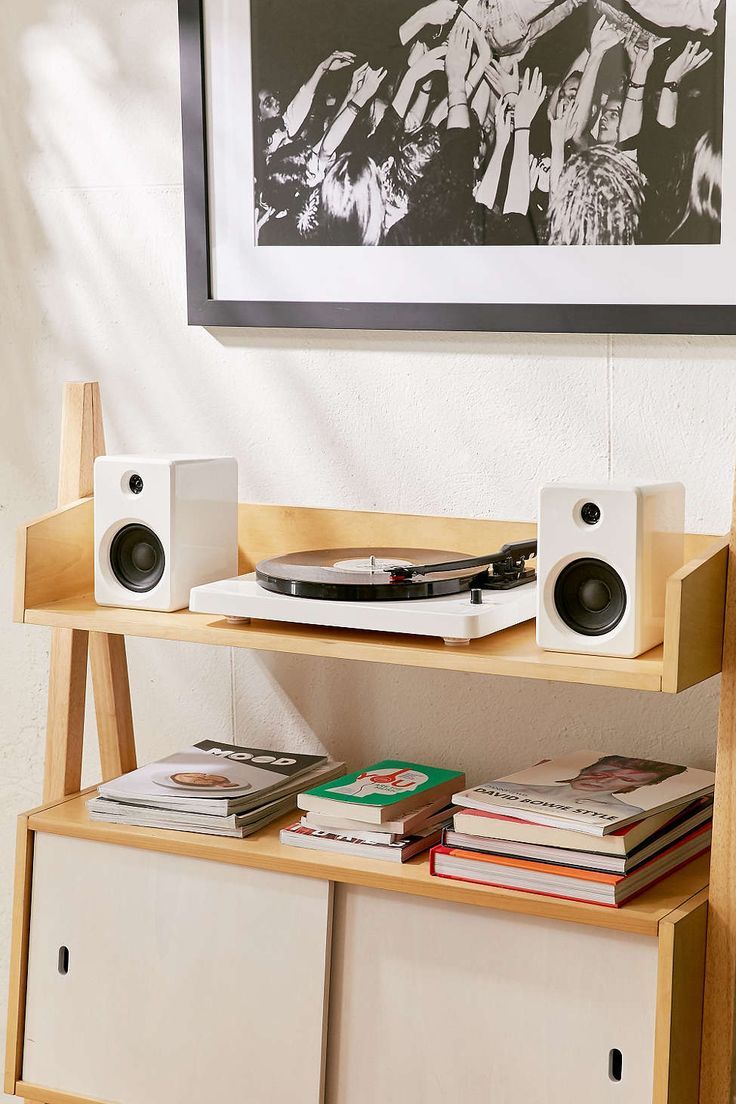 Buy2Store's tweet photo. EP-33 Bluetooth Turntable With Speakers – White – Urban Outfitters https://t.co/E9MpC9PjuE https://t.co/4h1eXCIhDi