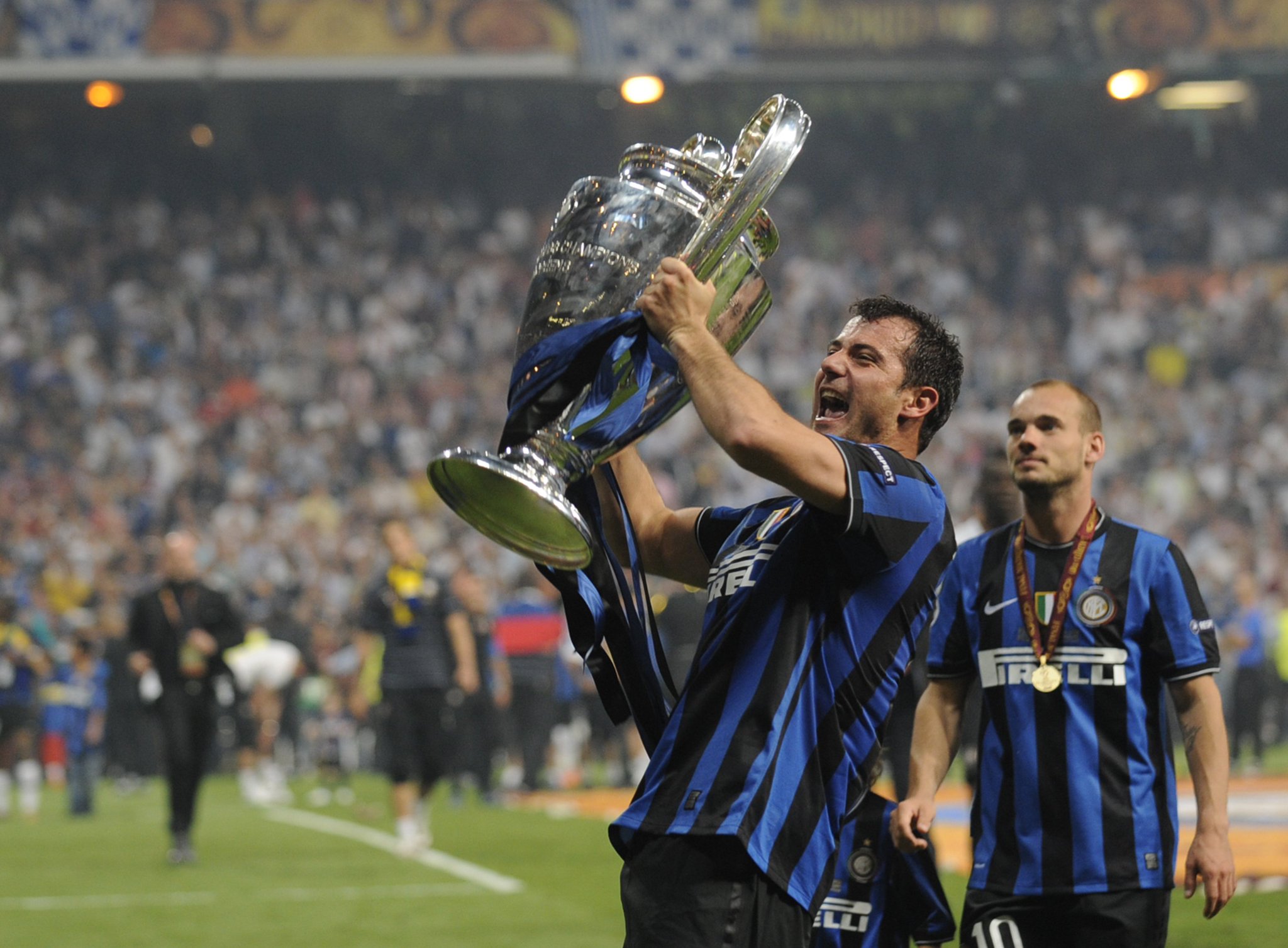 Happy birthday, 2010 winner & Inter hero Dejan Stankovi !    