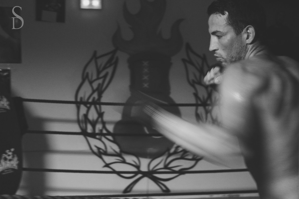 SinsDealers's tweet photo. Calidad al máximo, con grandes profesionales @Joel_TomasXXX @AlexaTomasX @Juan_LuchoXXX @JuanLucho_Fans #boxingmodel #Monday #Production https://t.co/Ds9cQ03LmM