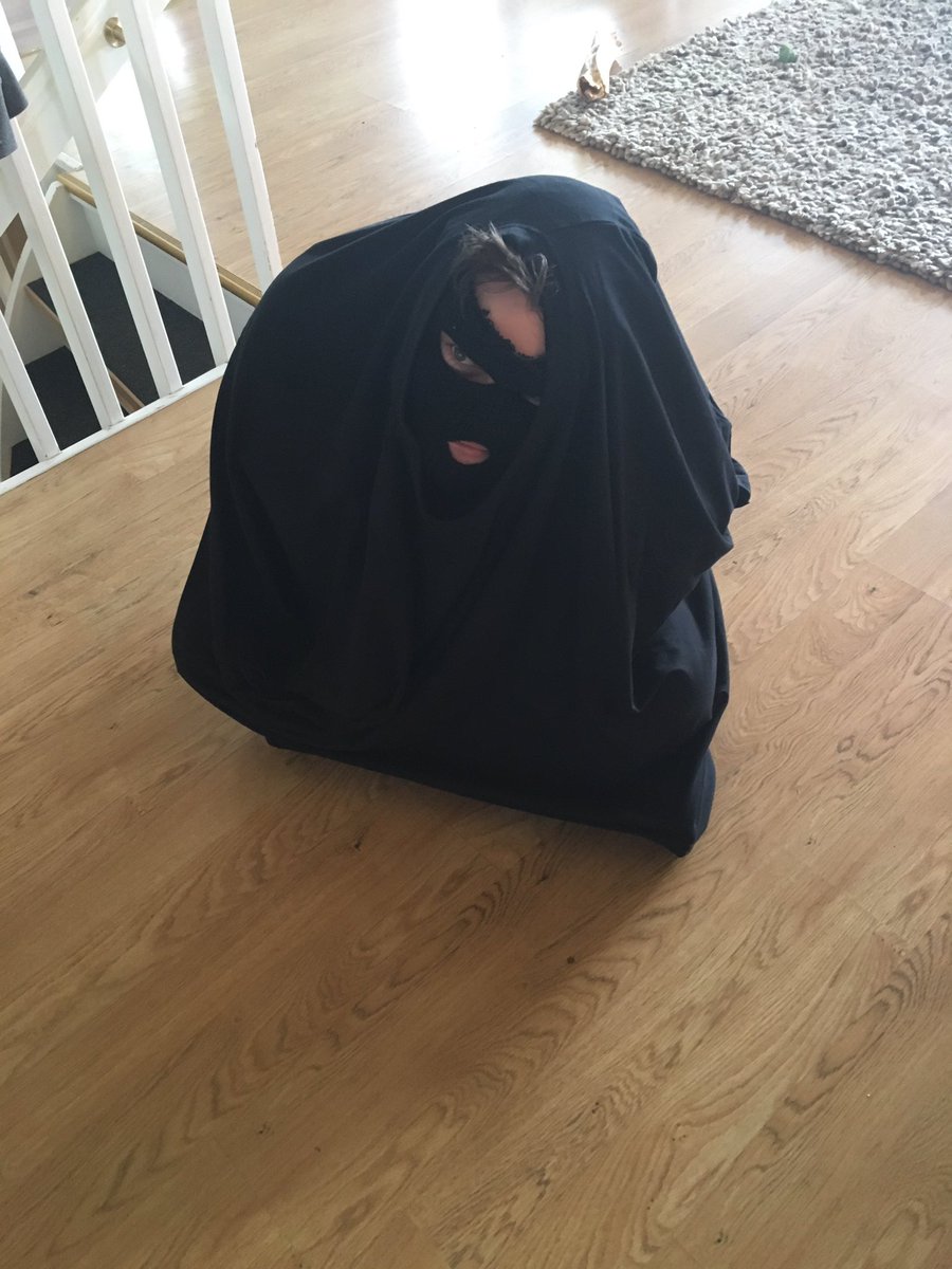 anomalyxd's tweet photo. My 15XL tshirts just arrived. They make me look like a child even though I'm 194 cm. You don't even need pants with these lmao 😂😂 https://t.co/osb55otn3v