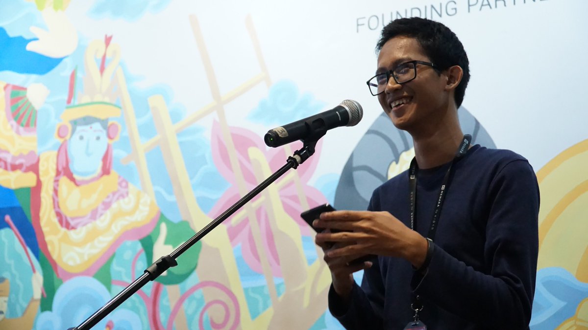 .<a href="/yogdogz/">Ketut Yudistira</a> dari <a href="/kokbisachannel/">Kok Bisa</a> membawakan puisi dari HP-nya #BukaPuisiBersama #2 —