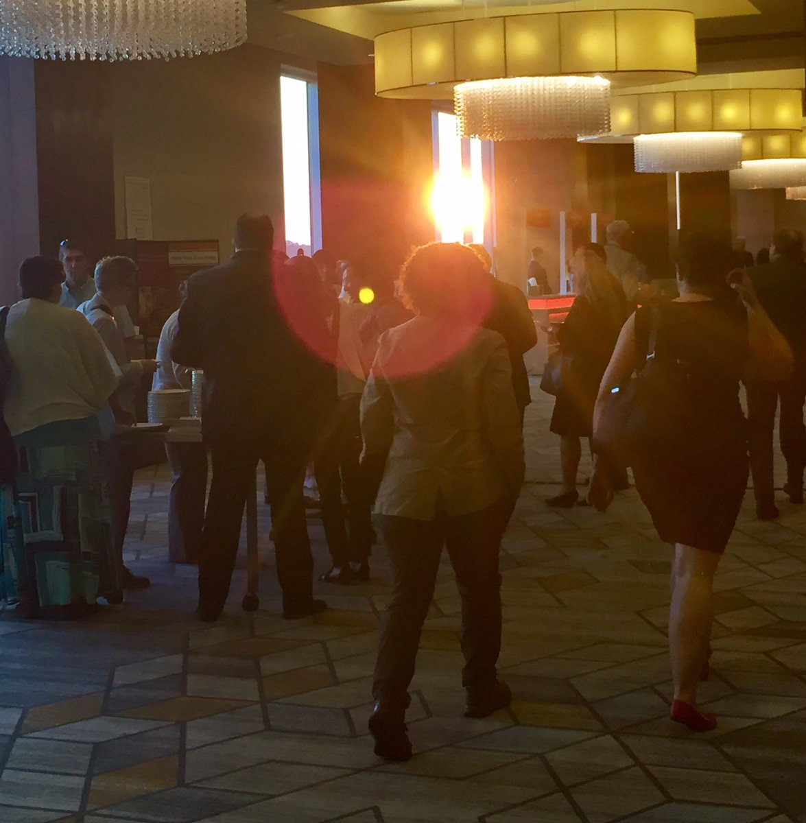 rrldcME's tweet photo. Sunrise, breakfast, and the first session of #COD2017 #AAFPCOD https://t.co/ne4MPJ6nu5