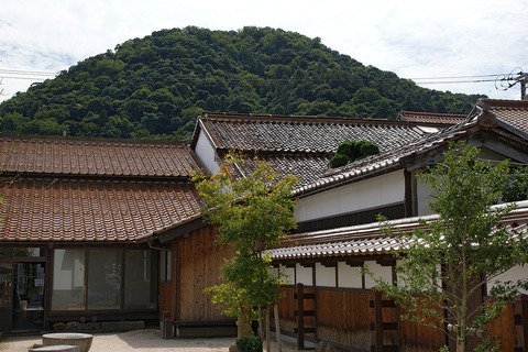 【地震】屋根瓦の日本の家、もう限界の模様ｗｗｗｗｗｗｗｗ ift.tt/2xqu1Cj