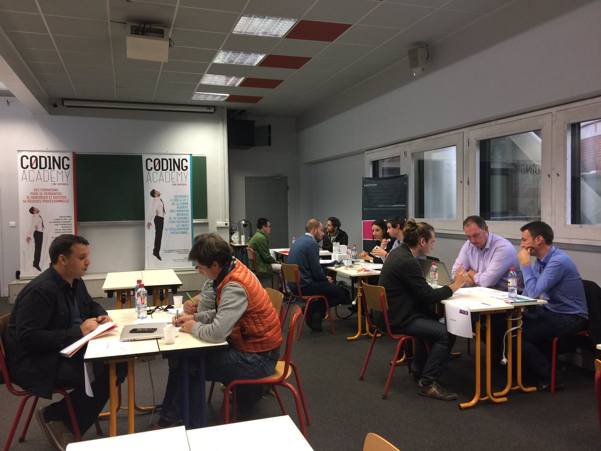 Coding_Academy's tweet image. {#Jobdating} Les présentations sont faites. Nos apprenants ont jusqu'à 18h pour échanger avec les entreprises. #codeAndGo #stage #recherche