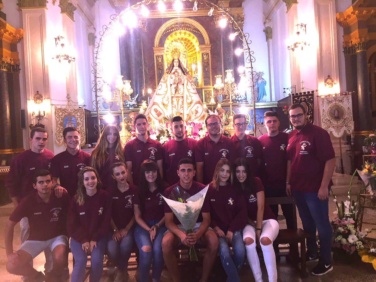 TorrubiaLJC's tweet photo. Fiestas 2017! Gracias a tod@s por otro año más. Viva Torrubia del Campo y viva la virgen del Valle. 🎊🎉🏡❤🔙 https://t.co/yXS2BICrtB