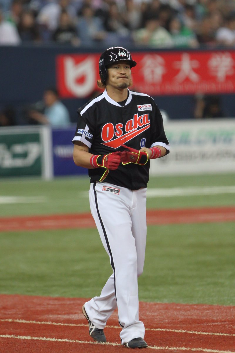 プロ野球の試合もないのでホームでもビジターでもない特殊ユニフォームの画像が見たいんだ Hashtag Pa Twitter