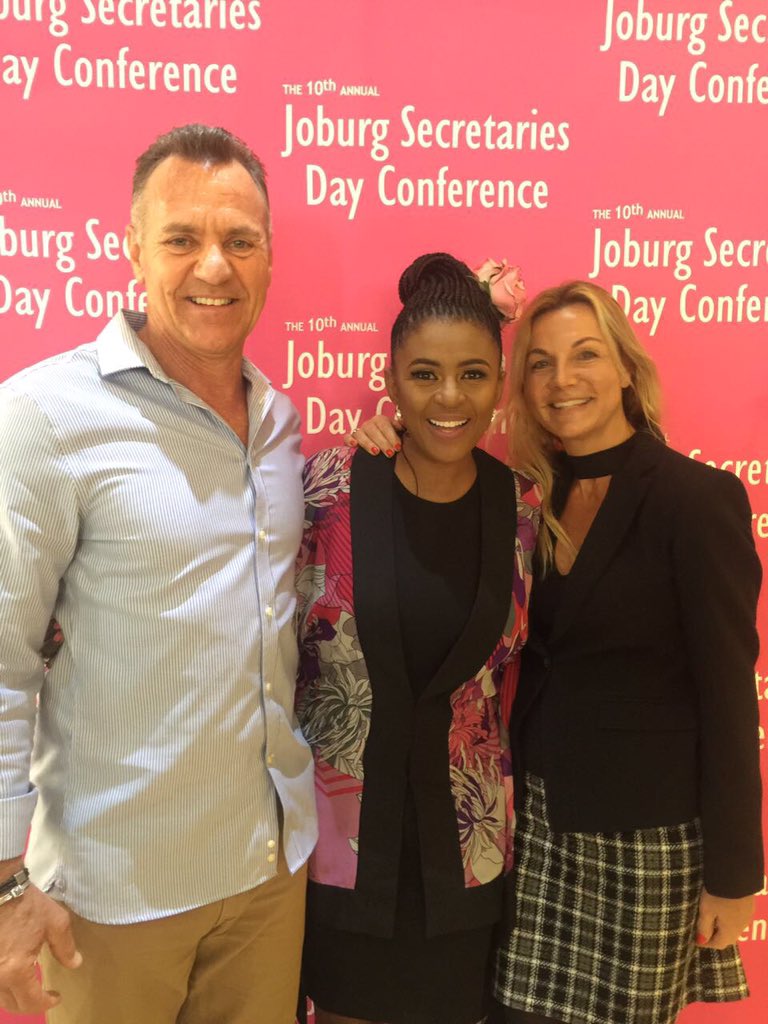 beatingchains's tweet image. Another standing ovation, Secretary's Day Conference!!! Special moments with Bassie Kumalo, Liezel van der Westhuizen and Samke Mhlongo!!!