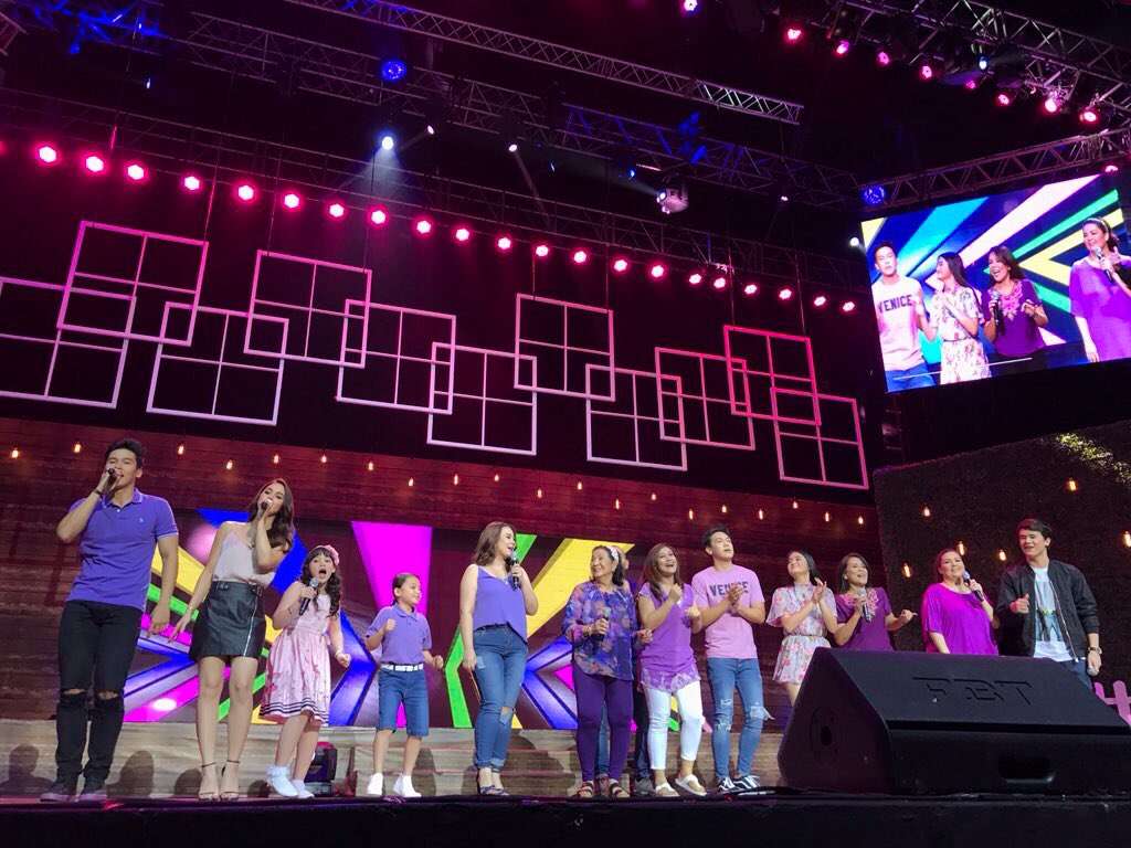 stanjk__'s tweet photo. RT @dearscarjames: Agoncillo + Noble Families! #LoveGoalsALTLConcert
#ALoveToLast #ALTLLimelight https://t.co/vJTnZHlqkI